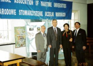 18.12.2000 - An exhibition dedicated to IAMU, organised at Gdynia Maritime Academy. From right to left: IAMU Secretary Hishashi Yamamoto with his wife, Prof Osman Kamil Sag, ITU, Turkey, and Prof Oney, ITU, Turkey