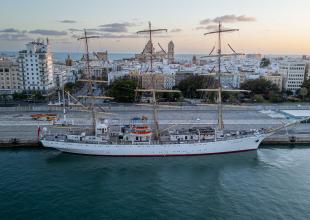 Dar Młodzieży in the port of Cadiz. Photo: A. Dopke