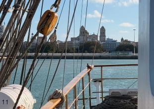 Dar Młodzieży leave port in Cadiz and heads for the Atlantic. Photo: M. Sadowski