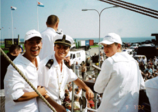 09.07.2002_Turkish students from Istanbul Technical University during seafarer training on the Dar Młodzieży as part of cooperation within the IAMU