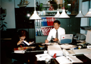 IAMU Hiszashi Yamamoto secretary with his wife at Academy Maritime Services, Gdynia