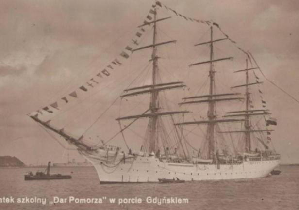 Dar Pomorza's Voyage Around the World 1934/34 