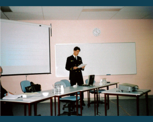 25.09.2002_AGA-3, Maine, USA The session is coordinated by a student from Canada, Karen Duff, alongside a student of the Faculty of Navigation at AMG, Sławomir Witaszewski
