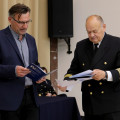 Pobieranie...