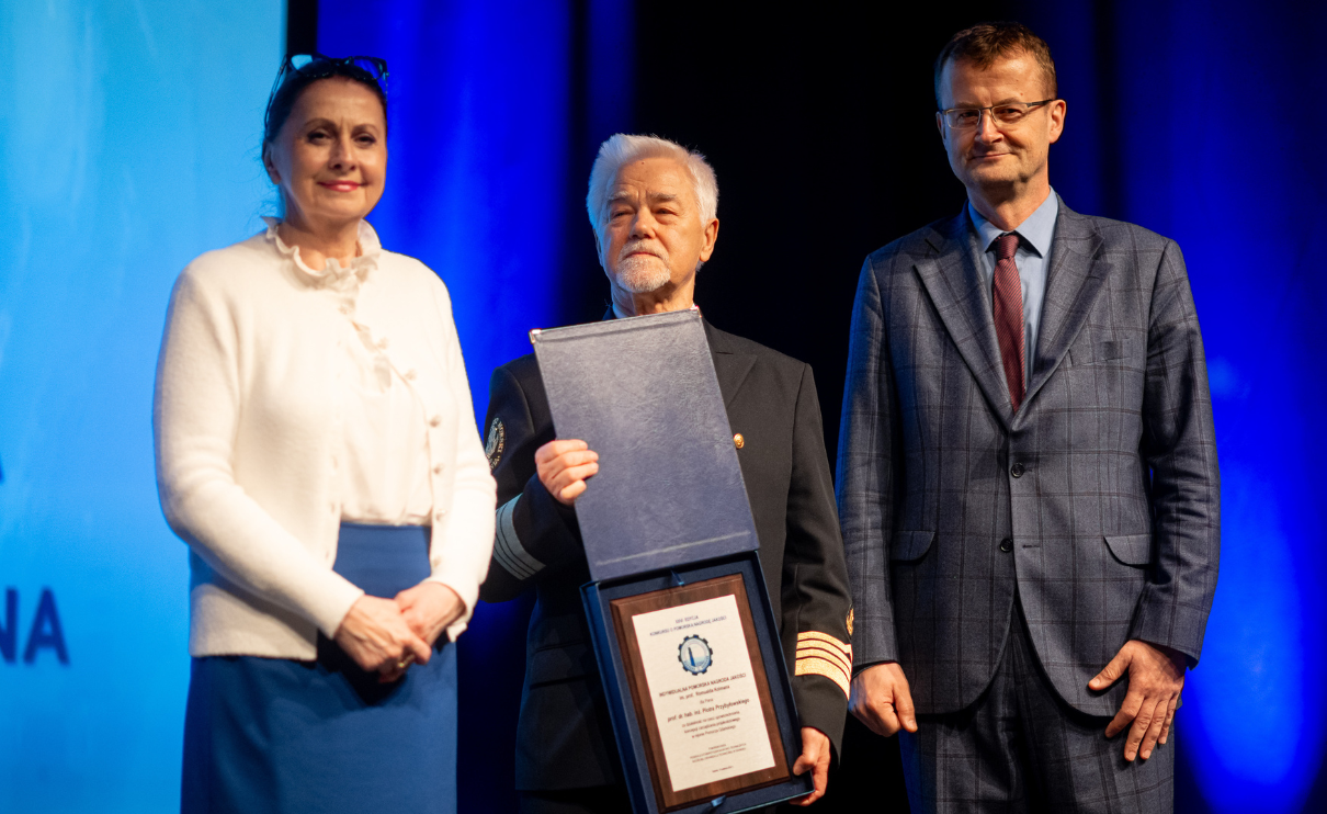 Fot. Mateusz Słodkowski/NOT Gdańsk Prof. Piotr Przybyłowski uhonorowany Nagrodą Indywidualną im. prof. Romualda Kolmana