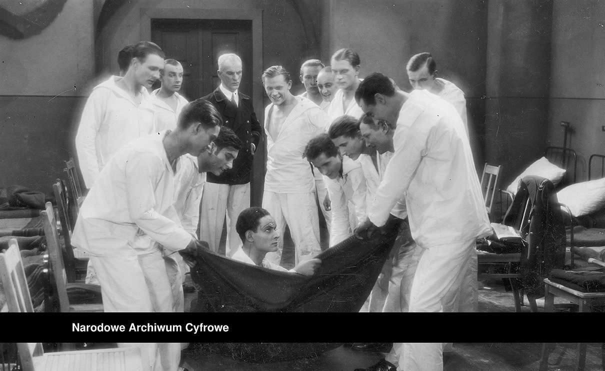 Fot. Narodowe Archiwum Cyfrowe Kadr z filmu \"Pod baderą miłości\" (1929)