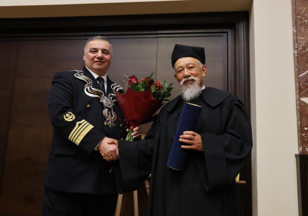 Prof. Adam Weintrit i dr Yohei Sasakawa