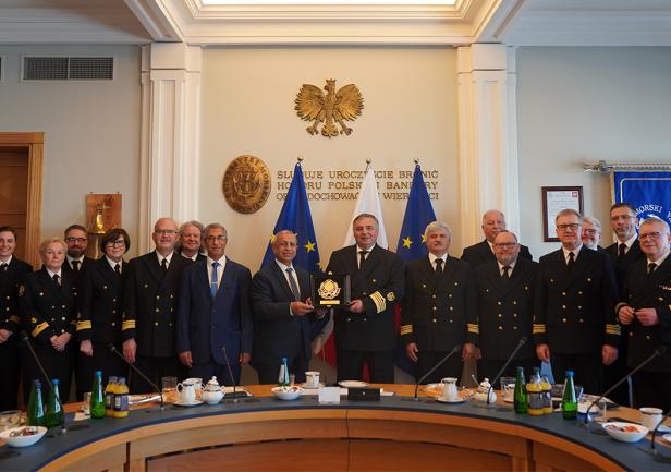 Członkowie spotkania UMG - Arab Academy