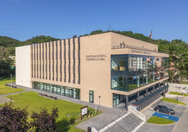 Budynek Centrum Sportu i Rekreacji