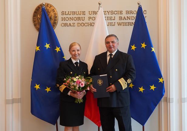 JM Rektor UMG prof. Adam Weintrit z nowo powołaną Prorektor ds. Wsp&oacute;łpracy Międzynarodowej prof. Joanną Kizielewicz