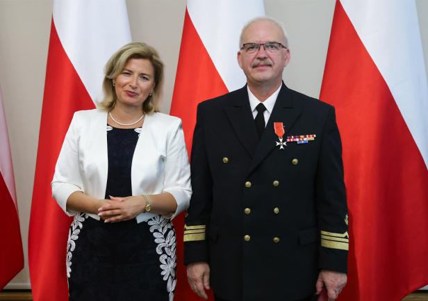 Prof. Krzysztof Czaplewski podczas uroczystości odznaczenia