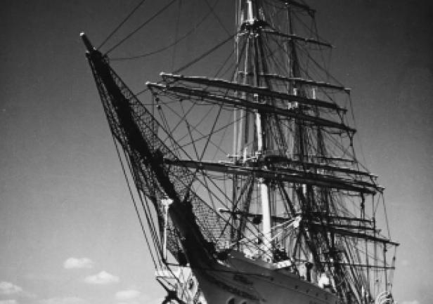 \"Dar Pomorza\" (fot. Tadeusz Link)