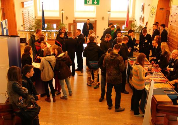 Stoisko informacyjne AMG