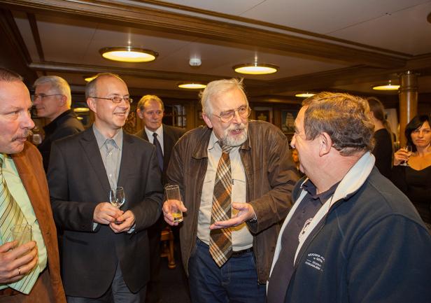 Andrzej Radomiński \"Telewizor\" w rozmowie z kpt.ż.w. Henrykiem Śniegockim