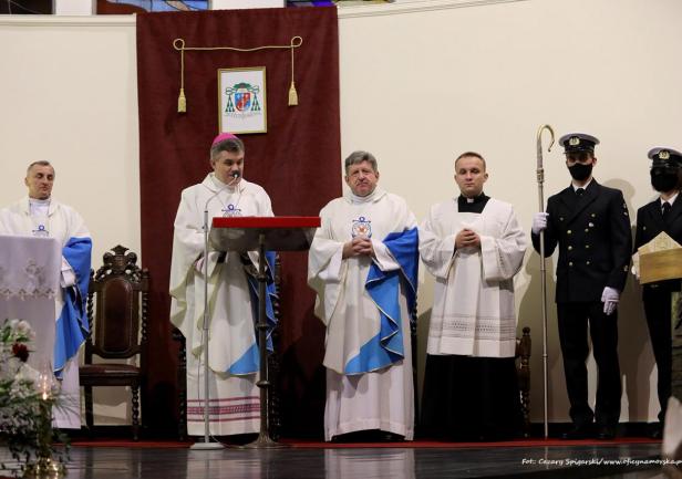 Fot. Cezary Spigarski/www.oficynamorska.pl Zdjęcia z prawem do nieodpłatnych publikacji medialnych, nieprzeznaczone do publikacji reklamowych, albumowych, książkowych i użytku komercyjnego. Fot. Cezary Spigarski/www.oficynamorska.pl Zdjęcia z prawem do nieodpłatnych publikacji medialnych, nieprzeznaczone do publikacji reklamowych, albumowych, książkowych i użytku komercyjnego.