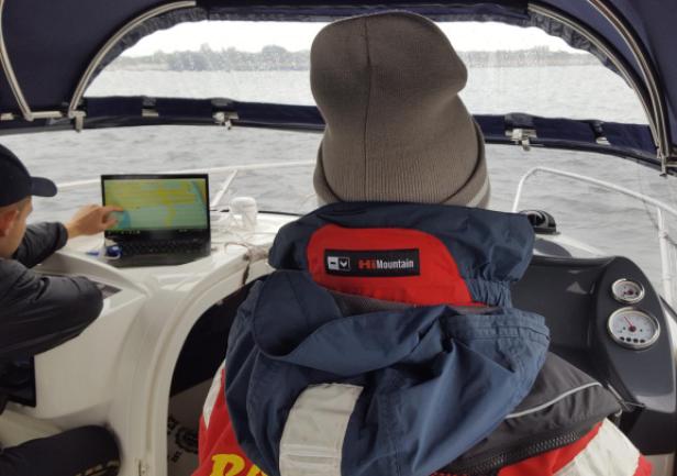 Studenci AMG realizują pomiary hydrograficzne