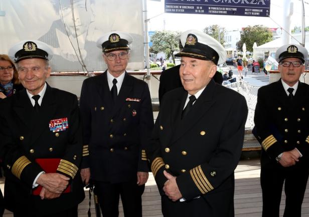 kpt.ż.w. Roman Watras przemawia podczas