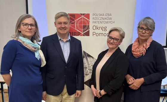 Pracownik Centrum Transferu Technologii w składzie Pomorskiej Okręgowej Rady Rzeczników Patentowych